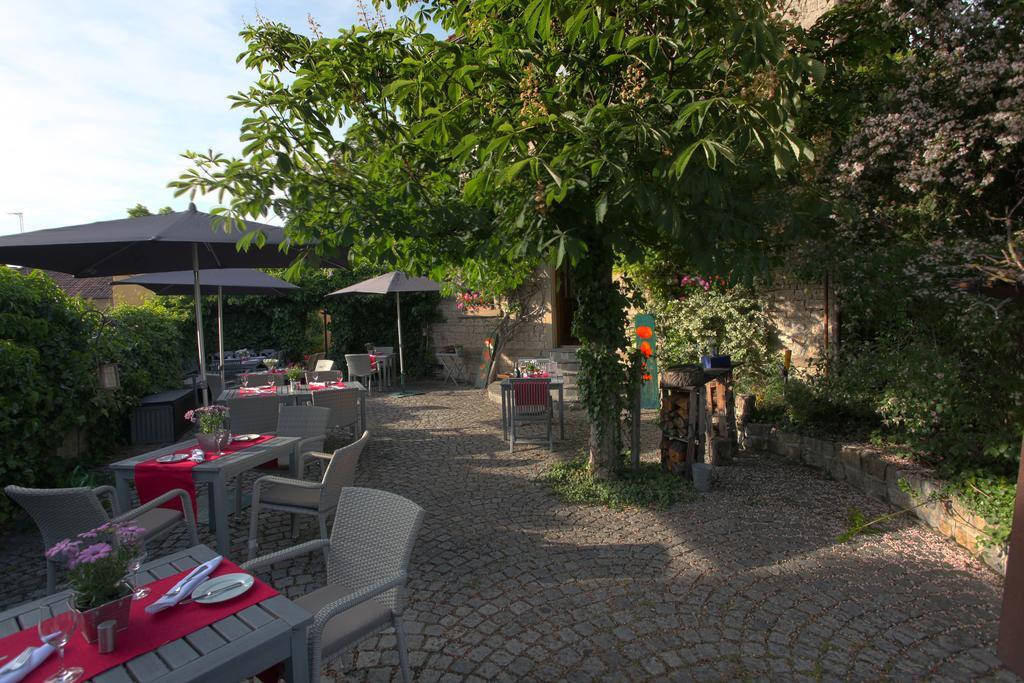 Landgasthof Zur Bruecke Hotel Wiesentheid Exterior photo